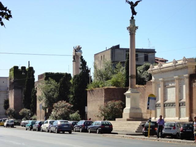 Oltre le Mura Rome Extérieur photo